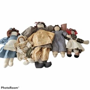Lot of 5 Primitve Farmhouse Country Dolls